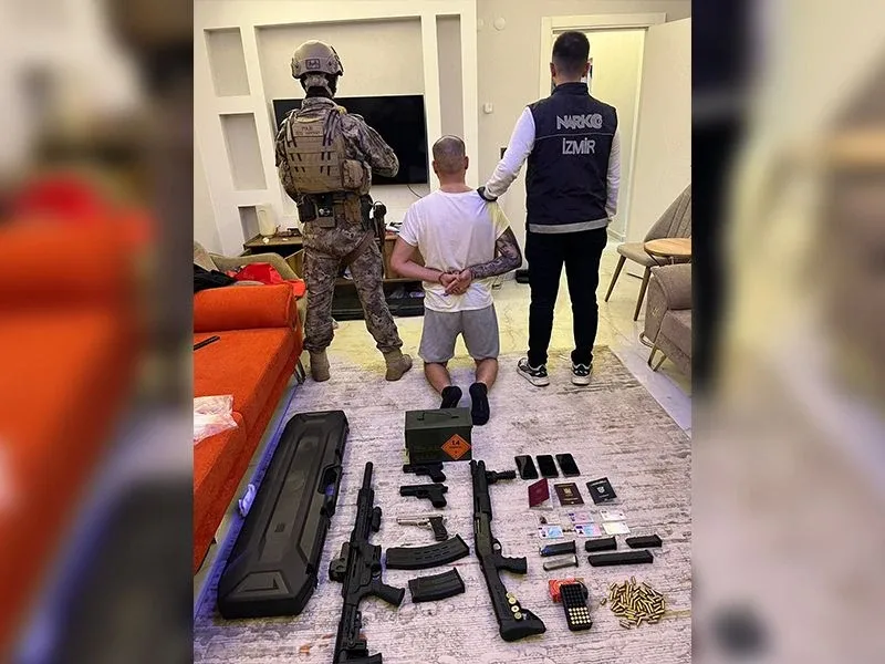MİT ve Emniyet'ten İzmir'de Ortak Operasyon: Uluslararası Aranan Şüpheli Yakalandı