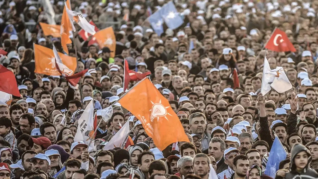 Yeni Şafak’tan AKP’ye Seçim Uyarısı: “Yeni Bir Hezimetin Yolu Döşeniyor”